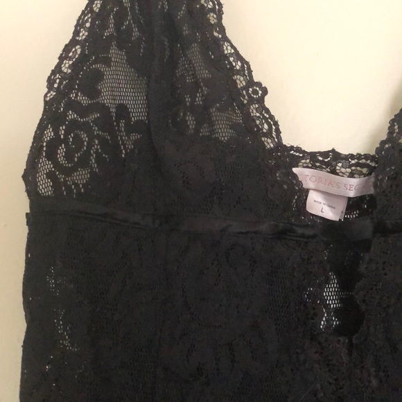 Victoria’s Secret lace lingerie top - Picture 5 of 8